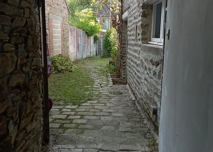 La Maison Verte Saint-Pierre-du-Regard