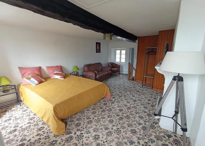 La Maison Verte Saint-Pierre-du-Regard